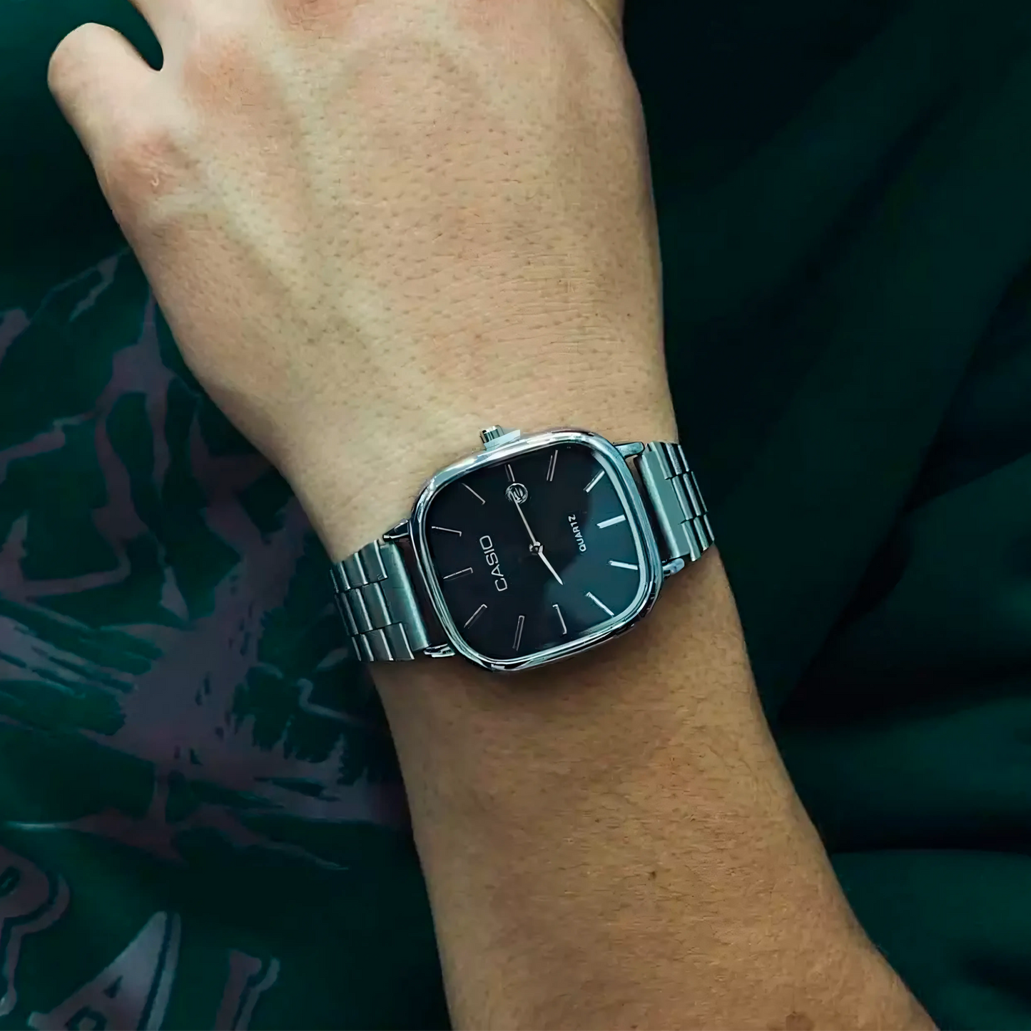 Free C A S I O Luxurious 36mm Watch